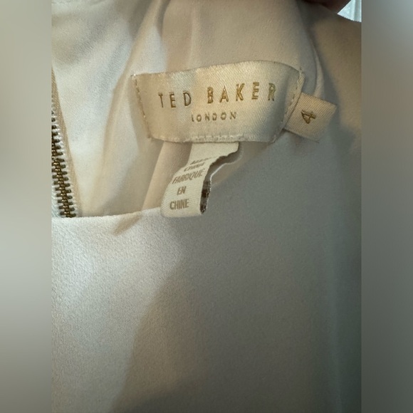 Ted Baker London White Careo Cold Shoulder Top w/ Back Zip - Picture 6 of 6